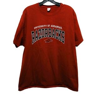 Maroon Size Large ARKANSAS RAZORBACKS T-shirt by Hanes EUC